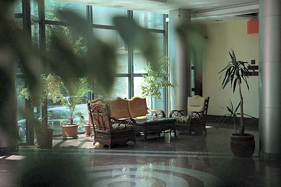 Ararat Hotel