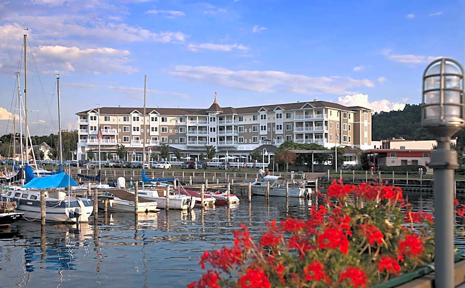 Watkins Glen Harbor Hotel
