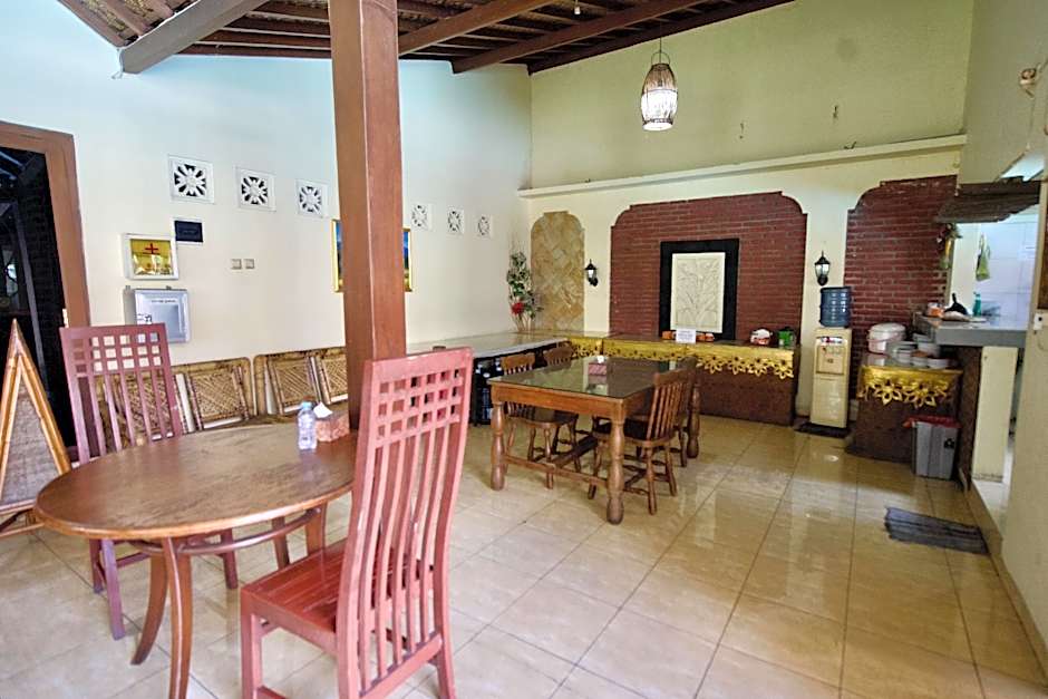 Ndalem Padma Guesthouse