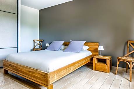 Superior Apartment (2 Adults + 2 Children) with Spa Access