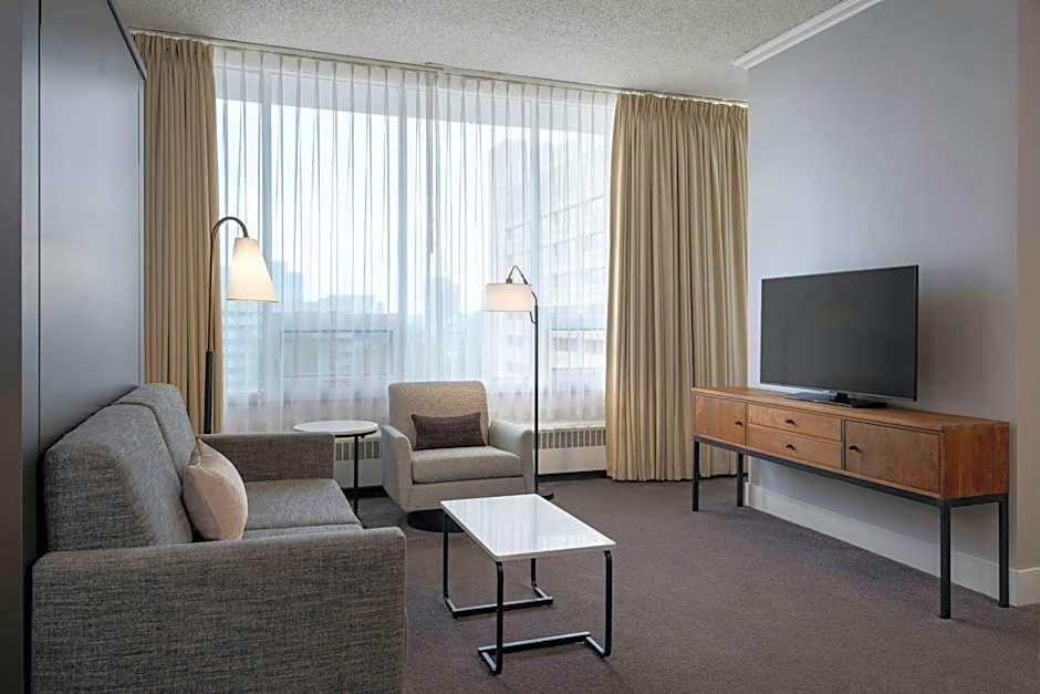 Sheraton Cavalier Hotel Saskatoon