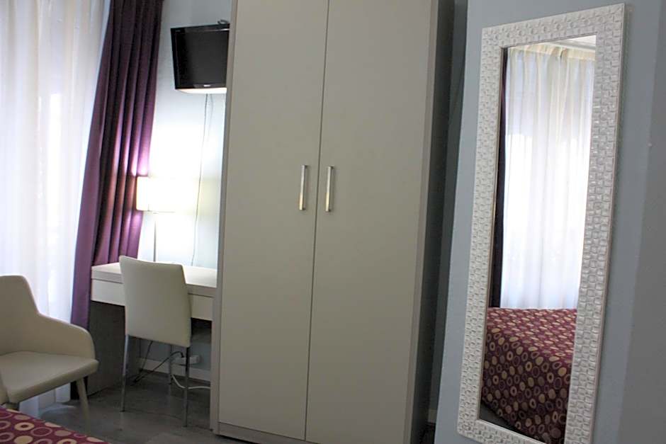 Hotel Excelsior Republique