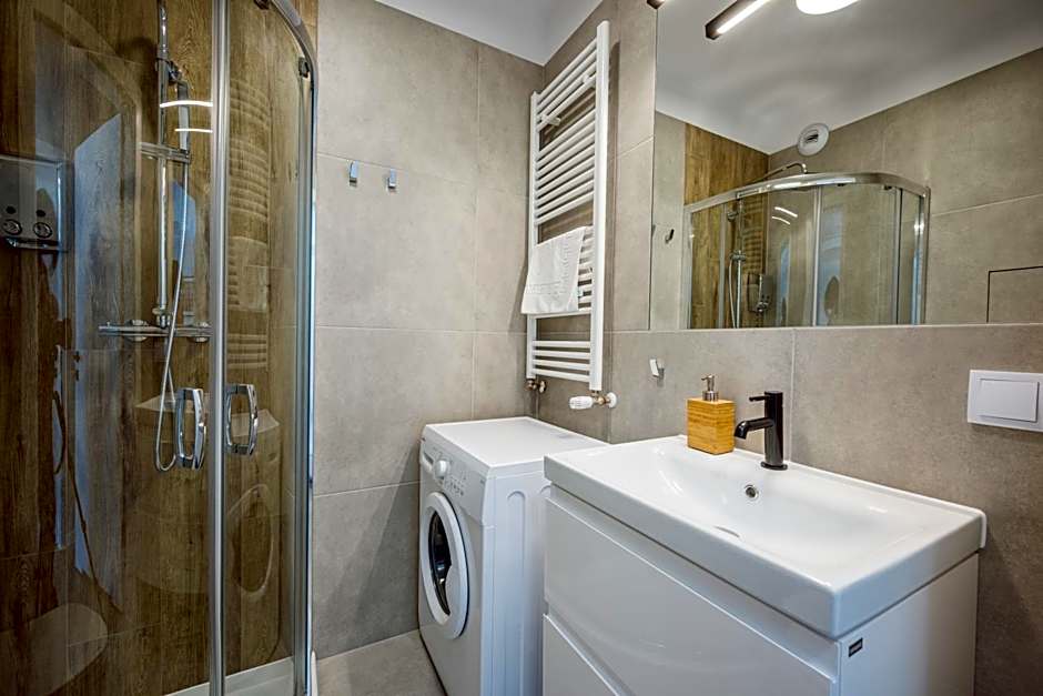 Marina Apartments ZOO