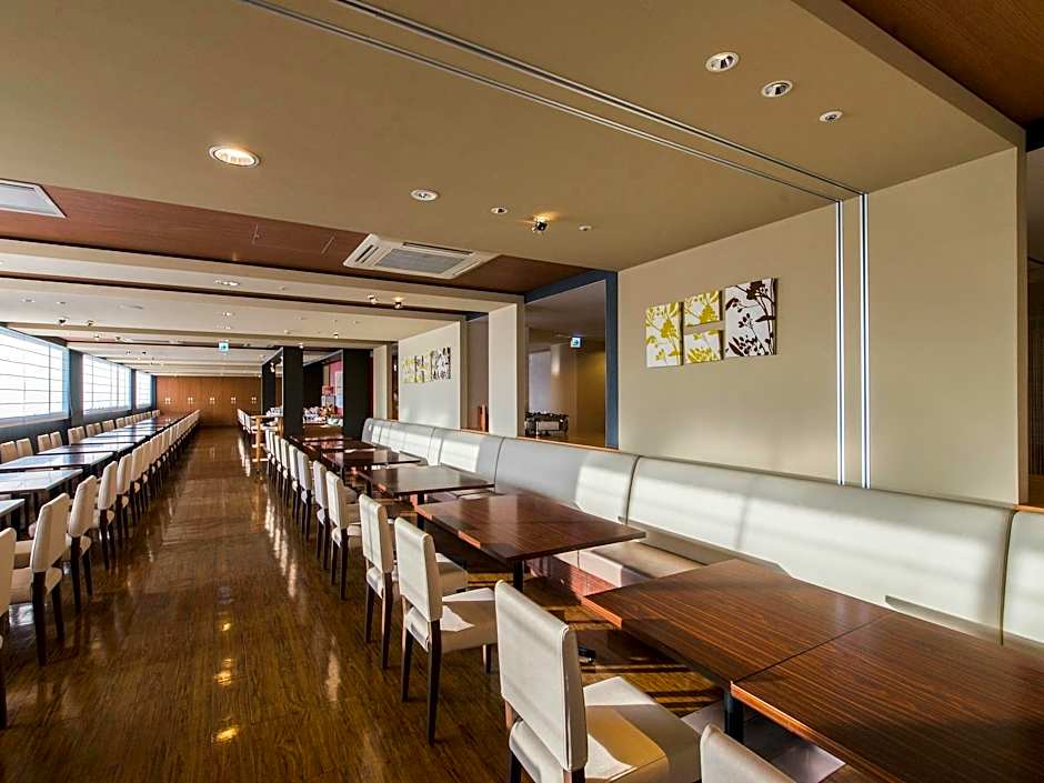 MYSTAYS Shin-Urayasu CC