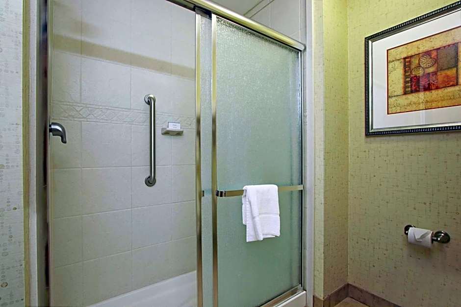 Hampton Inn By Hilton & Suites Buffalo