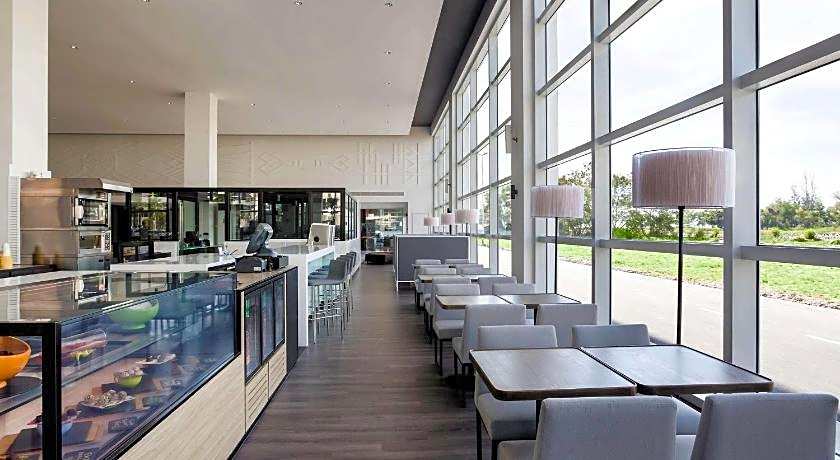 Pullman Miri Waterfront