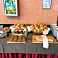 Hotel AMALFI & Restaurant Karaoke Bar