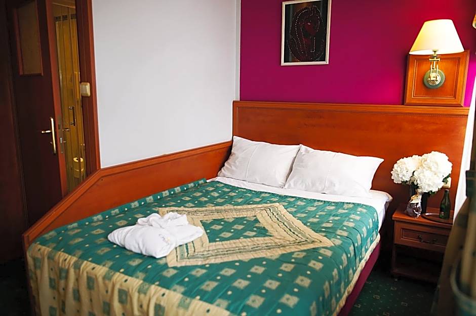 Pietrak Hotel