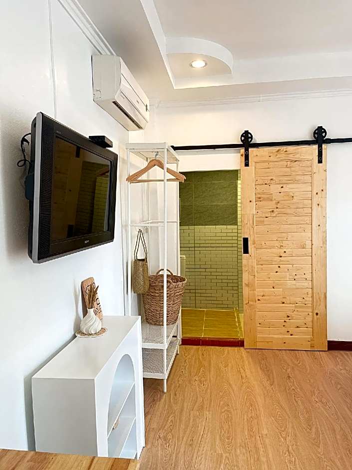 Wilailak Bungalows @ Koh Si Chang