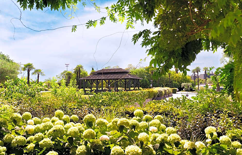 Royal Garden