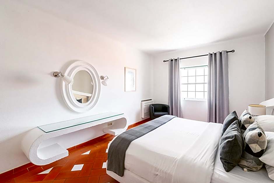 Baluarte da Vila Apartments