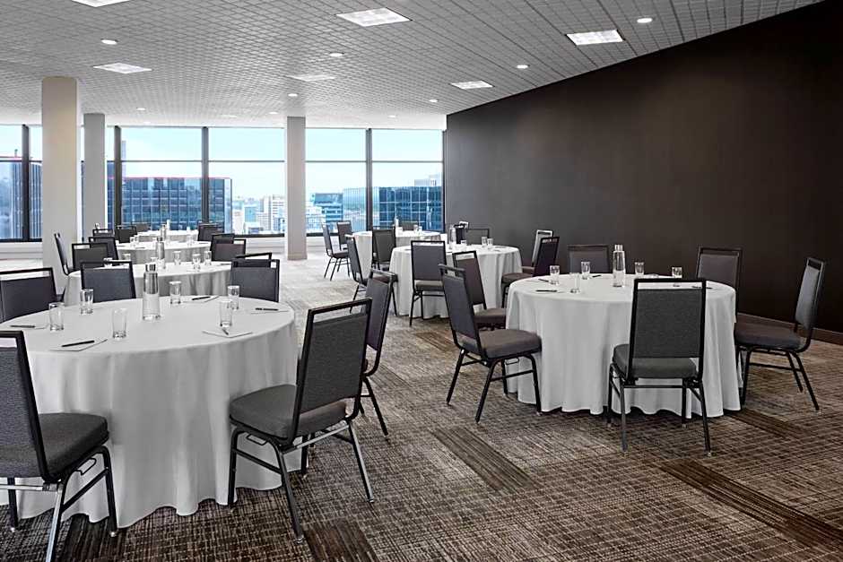 Delta Hotels Ottawa City Centre