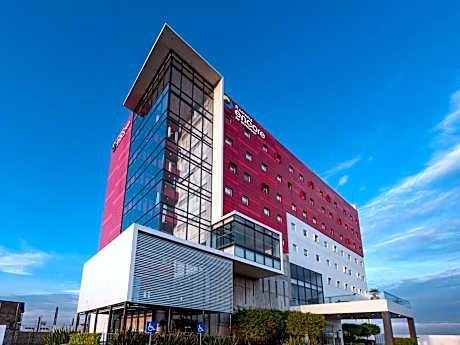 Ramada Encore Queretaro