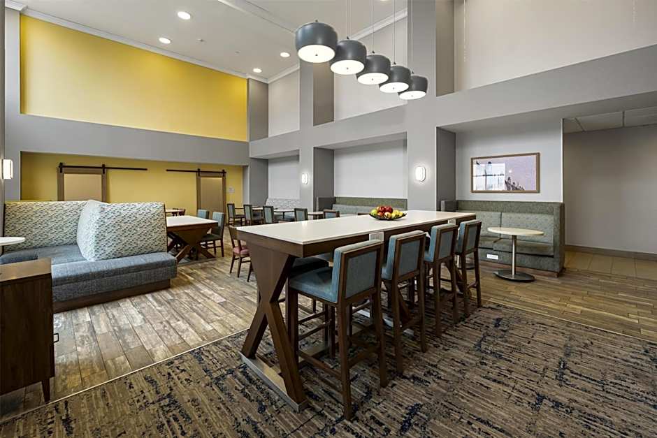 Hampton Inn & Suites Omaha Southwest-La Vista