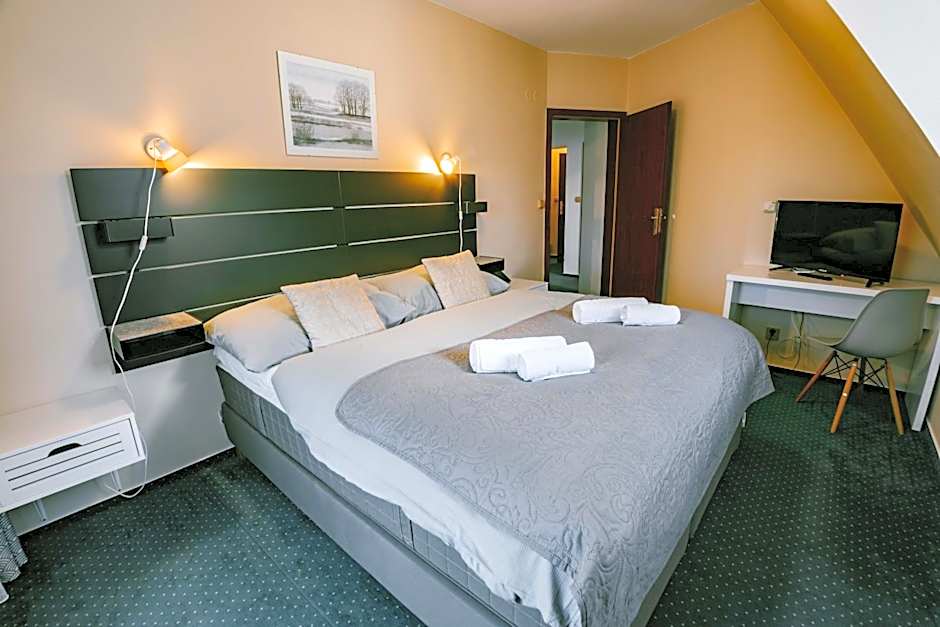 Greenwood hotel