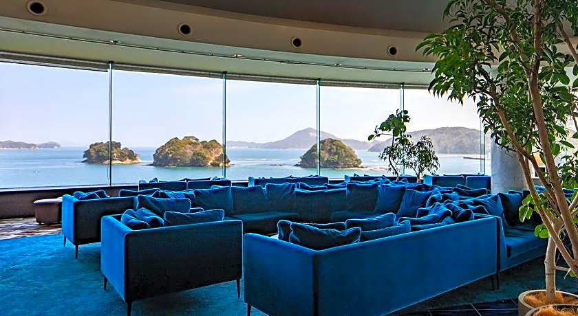 Toba Grand Hotel