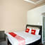 OYO 93003 B32 Homestay