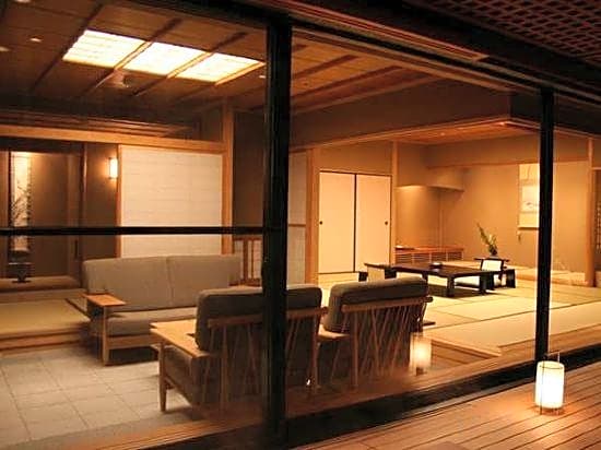 Okuikaho Ryotei Kaichoro Ryokan