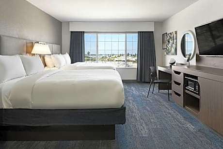 Guest room, 2 Queen, Sofa bed
