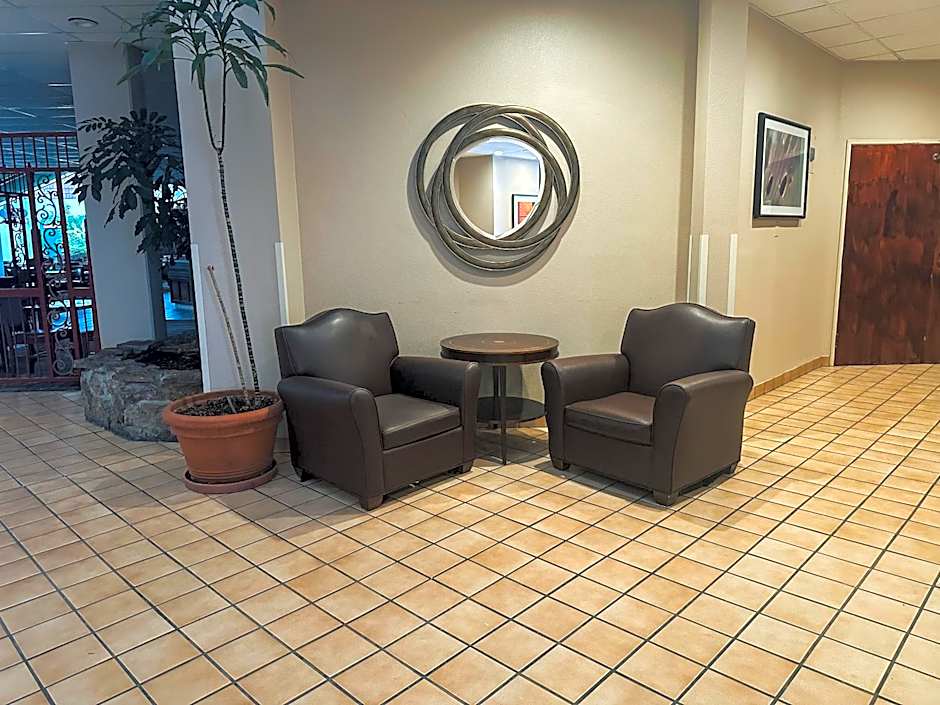 Clarion Inn