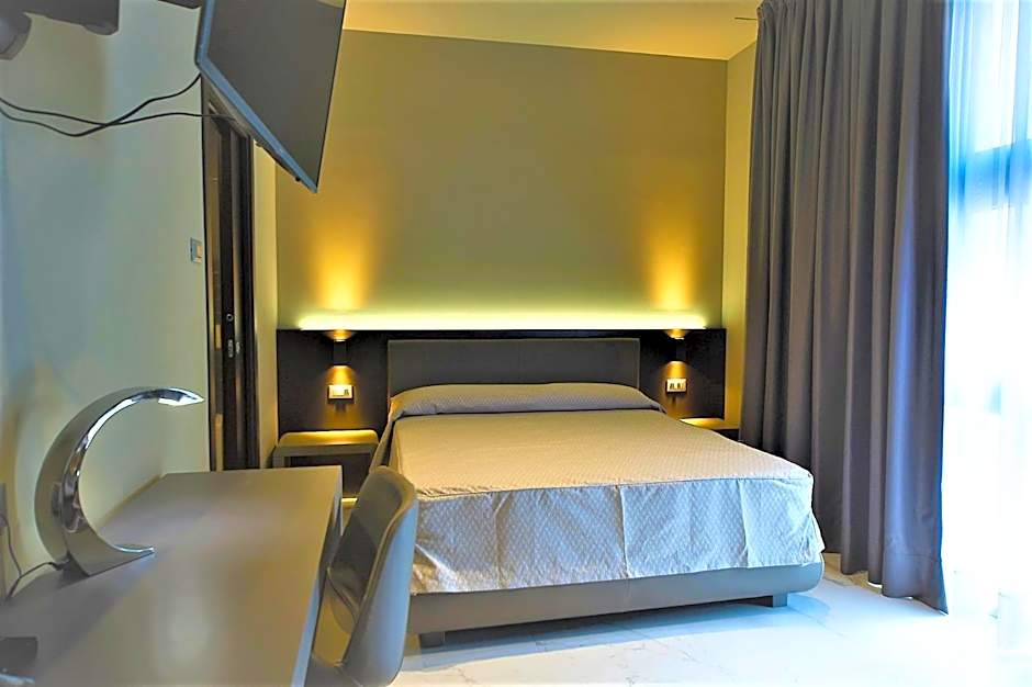 Hotel Aaron