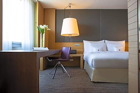 Presidential Lake View Suite