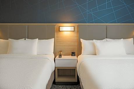 Queen Suite - Hearing Accessible