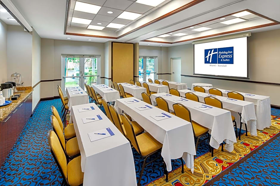 Holiday Inn Express & Suites Miami Kendall By IHG