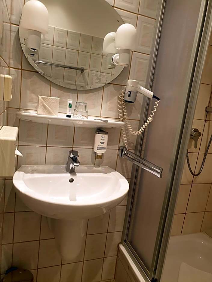 Viadrina Rooms & Apartments Frankfurt-Oder am Park im Zentrum