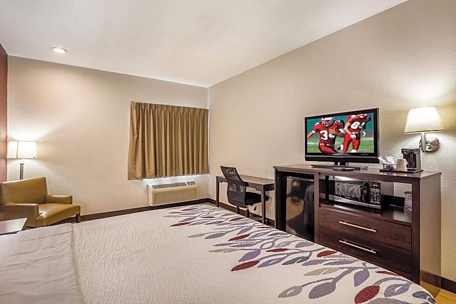 Red Roof Inn St Louis - Troy, IL