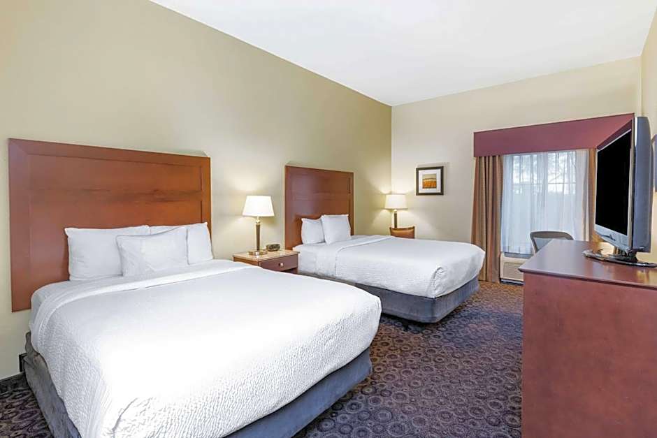 La Quinta Inn & Suites by Wyndham Las Vegas Airport South