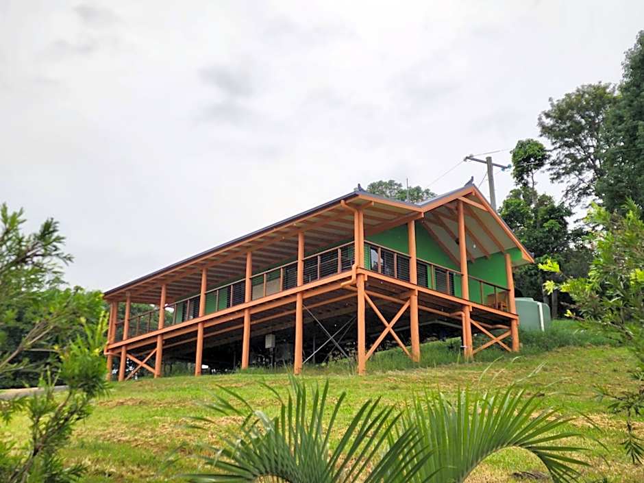 Maleny Tropical Retreat