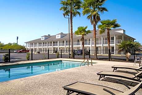 Baymont by Wyndham Kingsland