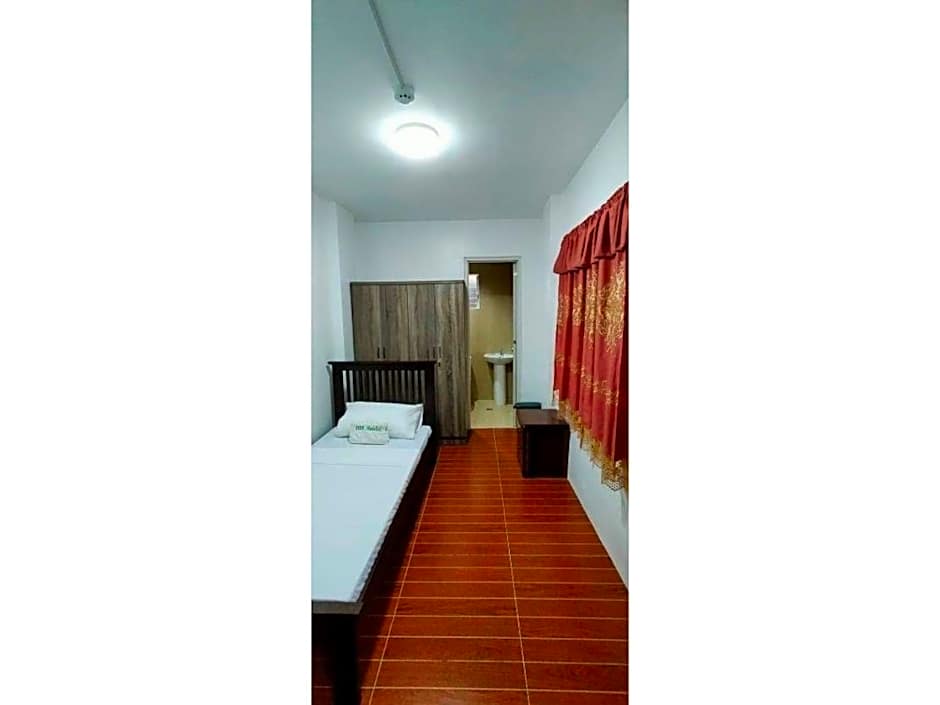 OYO 799 Ddd Habitat Iloilo