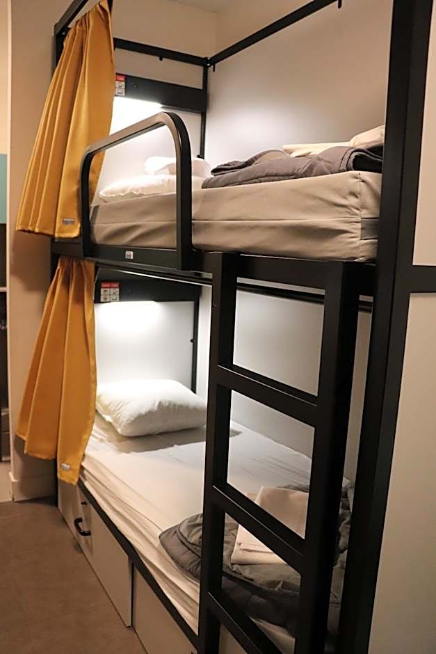 HI Brussels Jacques Brel Hostel