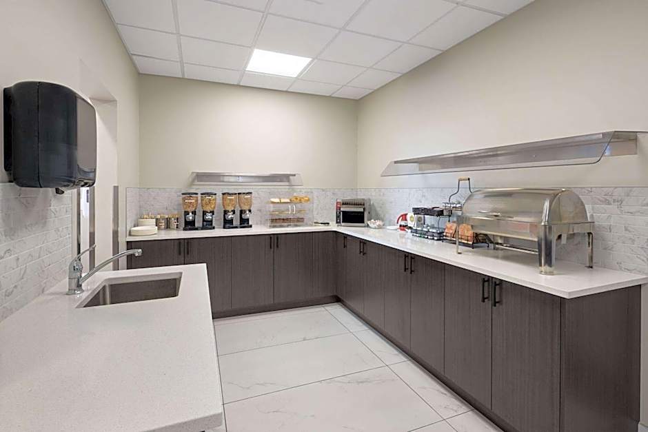 Baymont by Wyndham West Edmonton