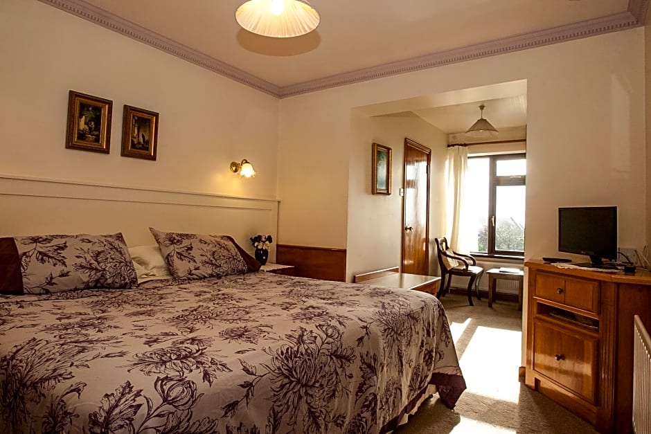 Ardmor Country House