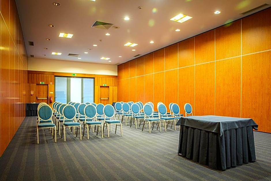 VIP Executive Santa Iria Hotel