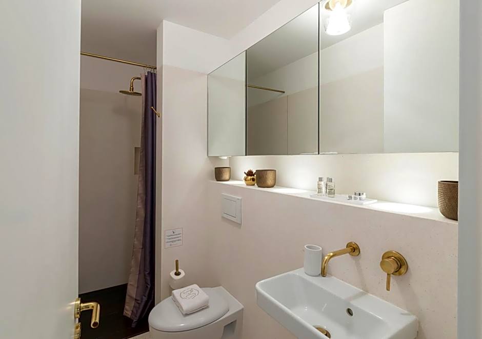 Oporto Street das Aldas - River View