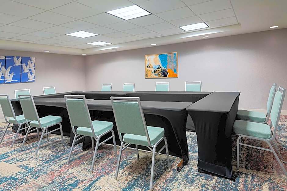 Homewood Suites by Hilton Tampa Airport-Westshore