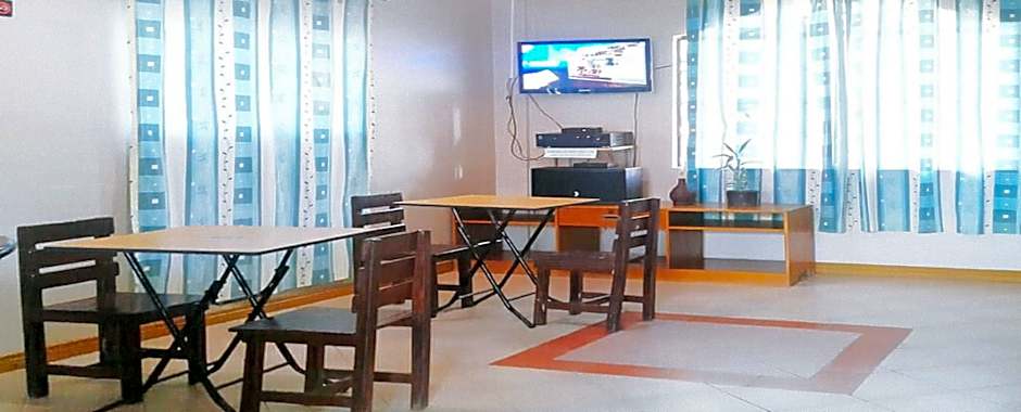 RedDoorz @ D'Little Egg Hostel Pangasinan