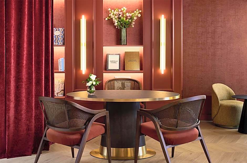 NH Paris Champs- Elysees