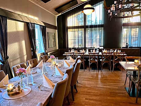 Big River Camp Hotel & Spa