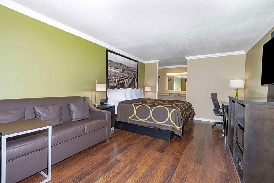 Super 8 by Wyndham Ukiah