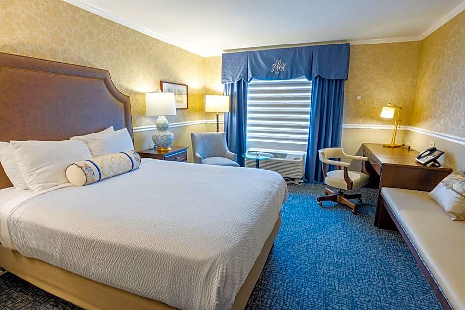 Photo 1 of 4 of 1 King Bed