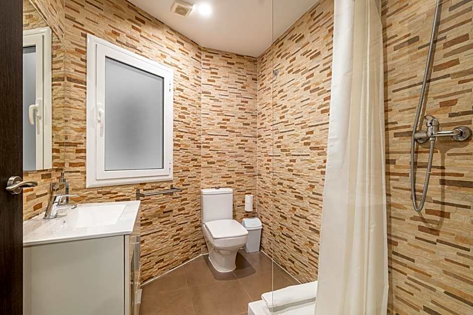 Laramond Barcelona Rooms