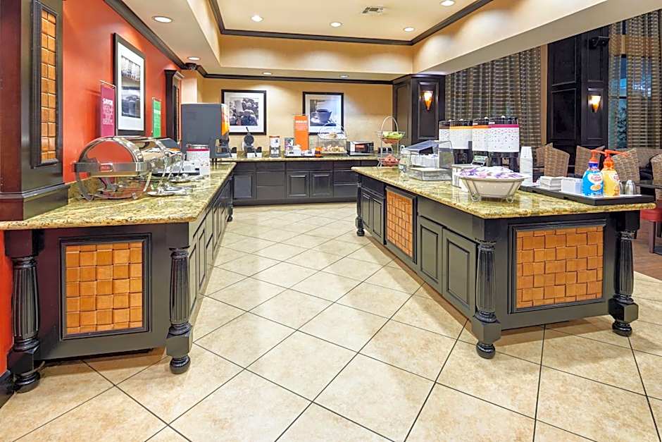 Hampton Inn & Suites Waco-South