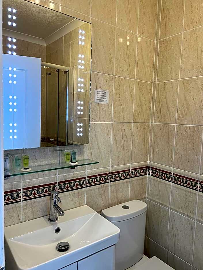 Tanes Hotel