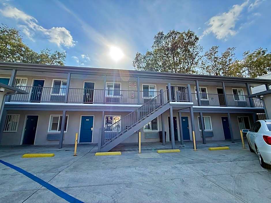 La Casa Motel, Burbank Airport