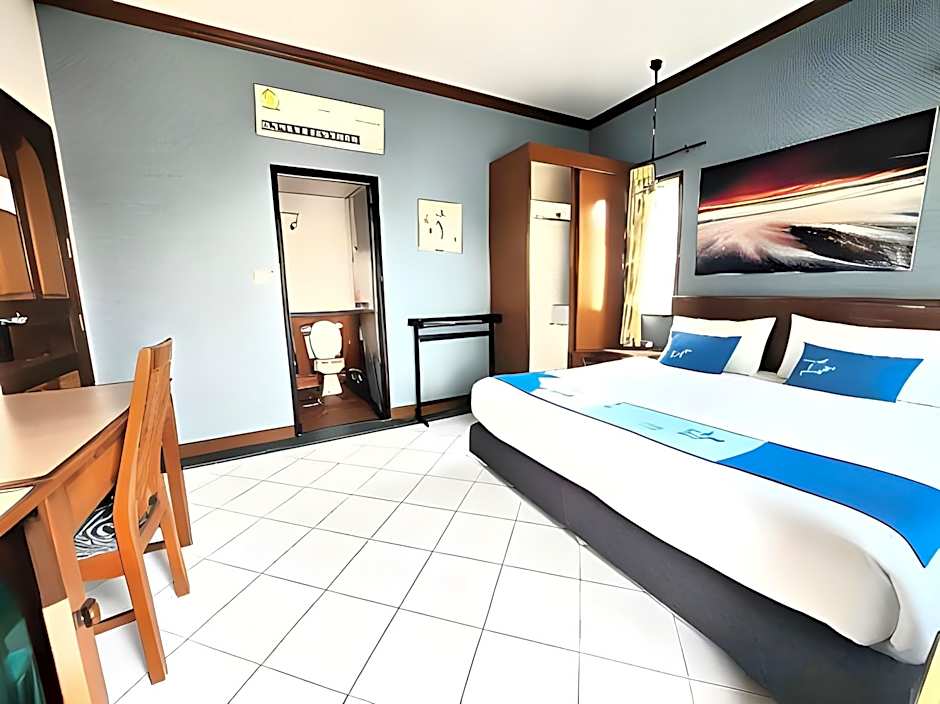 Sea Front Home Boutique - Patong Beach